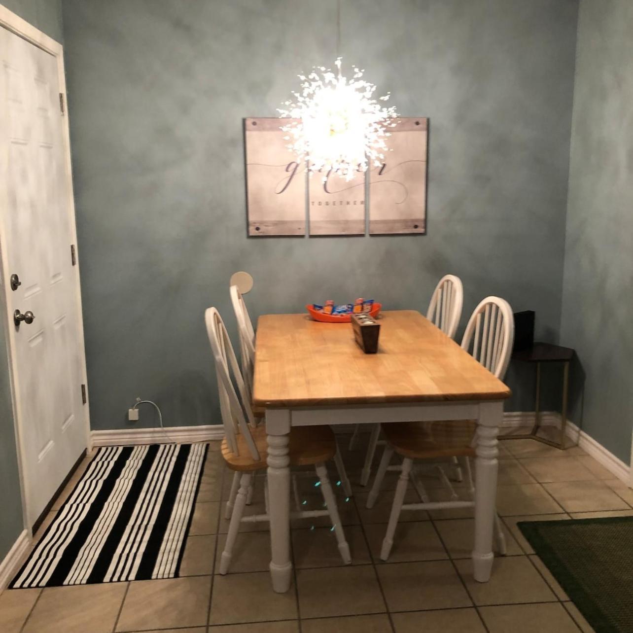 Brilliant & Beautiful Bnb Apartment! B Колледж-Стейшен Екстер'єр фото